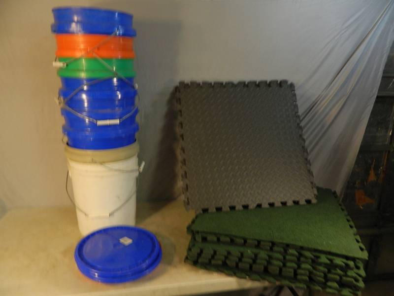 Buckets, Anti Fatigue Floor Mats