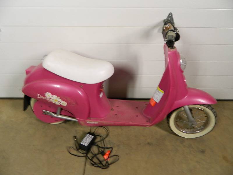 razor daisy scooter