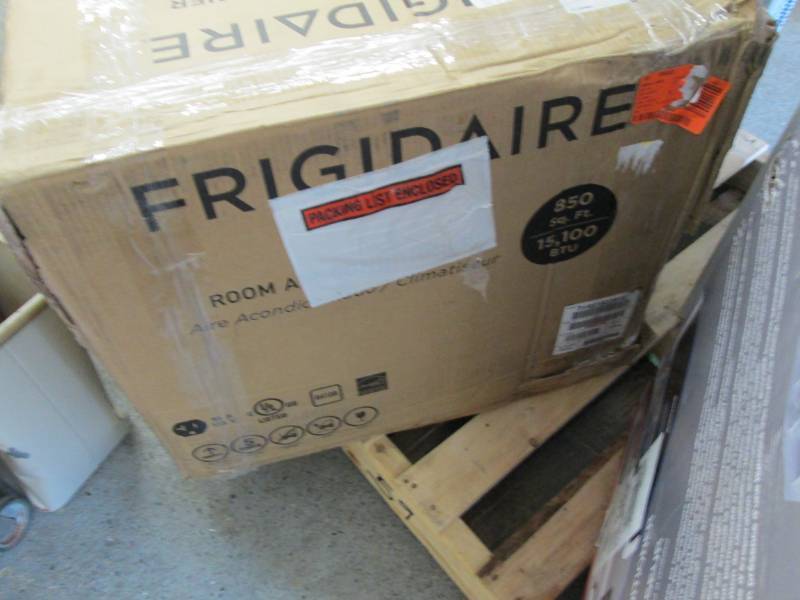 lot 88 image: Frigidaire 15,000 BTU 115-Volt Wind...