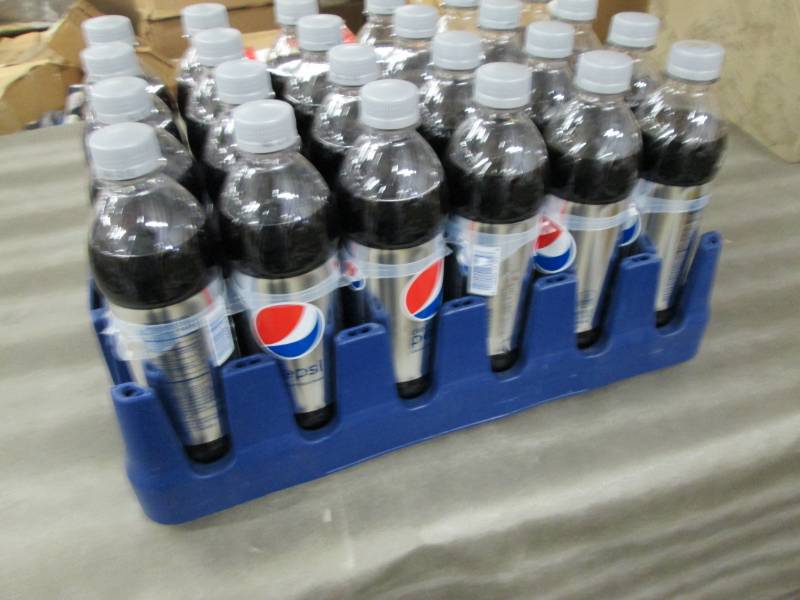 lot 179 image: Case of 24 - 16.9 oz( 0.5 liter) Bo...