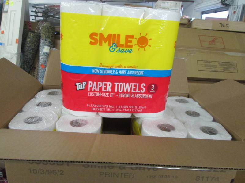 lot 258 image: Case of 10- 3pk(30 rolls) 92 count ...