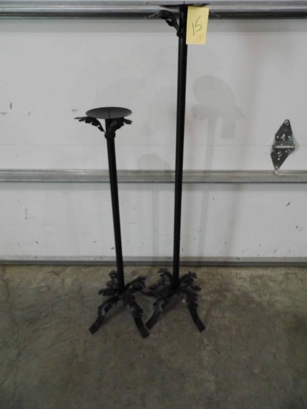 lot 15 image: Lot of 32 Metal Candle Holders