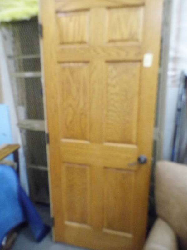 lot 16 image: 6 Panel Solid Oak Door