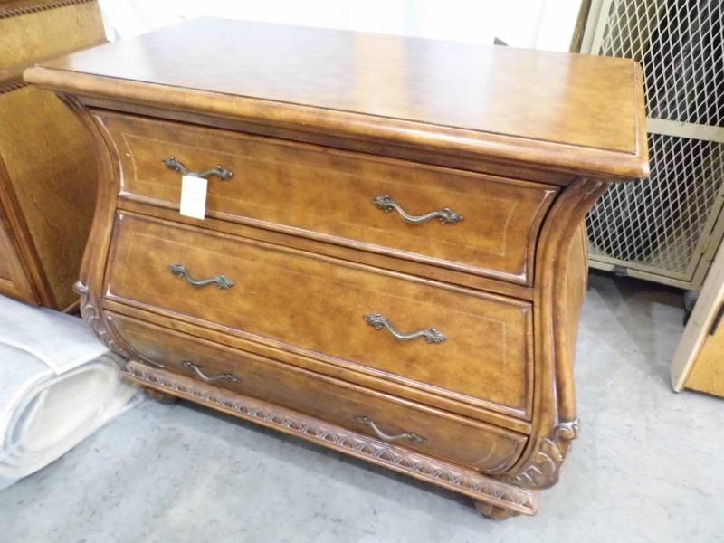 lot 22 image: Bombay Chest