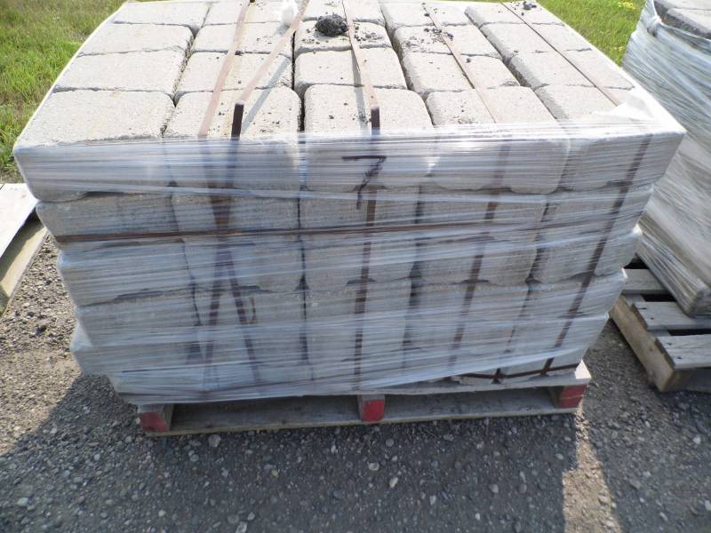120pc BC Roman Stack Stone Coping