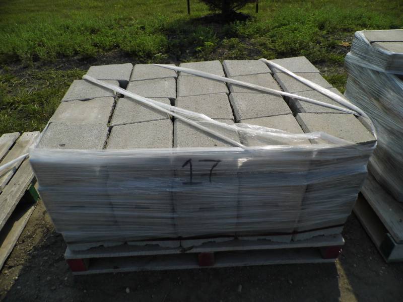 80pc BC Stack Stone Coping