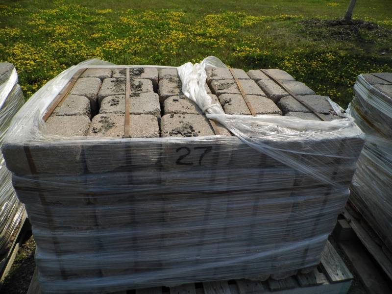 120pc BC Roman Stack Stone Coping
