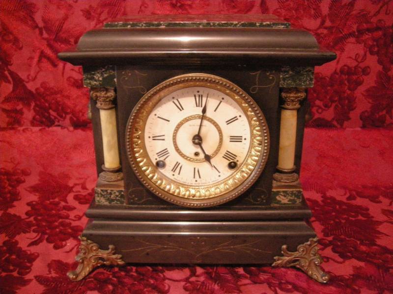 lot 13 image: Antique Seth Thomas Shelf Clock