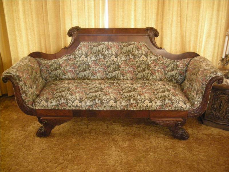 lot 21 image: Antique Victorian Carved Walnut SetteeSofa