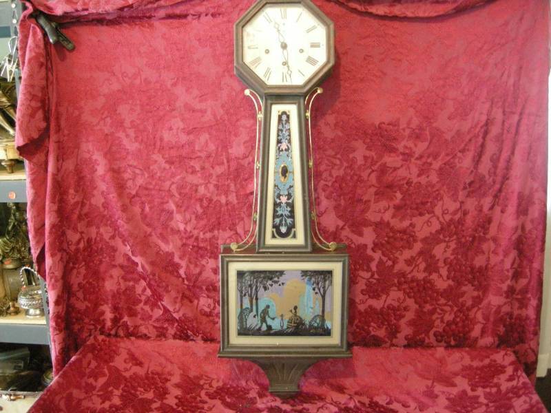 lot 61 image: Antique New Haven Clock Co Washington Wall Clock