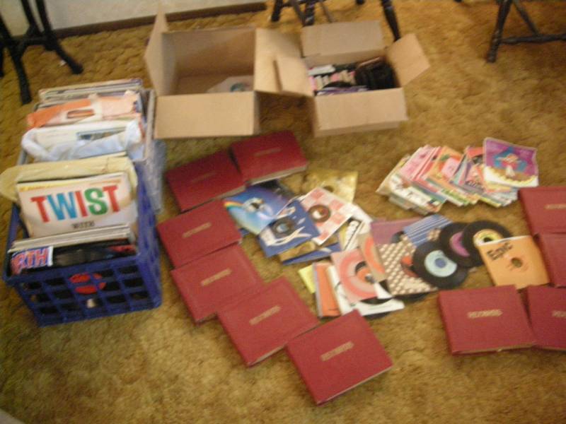 lot 74 image: Vintage 45 & 72 LP Records and 8-track