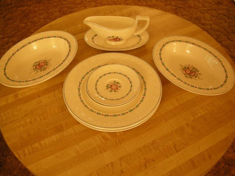 lot 93 image: Vintage Wedgwood Corinthian Cina
