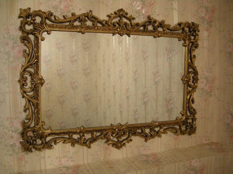 lot 176 image: Vintage Ornate Mirror