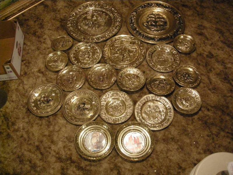 lot 183 image: Group Vintage Embossed Brass Wall Plates