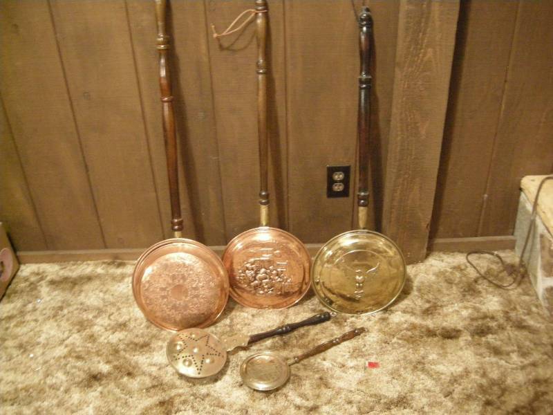 lot 218 image: Vintage Brass-Copper Bed Warmers
