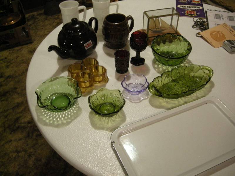lot 221 image: Vintage Glass and Ceramics