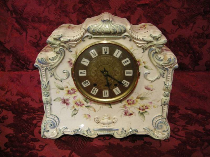 lot 226 image: Antique Waterbury Porcelain Case Clock
