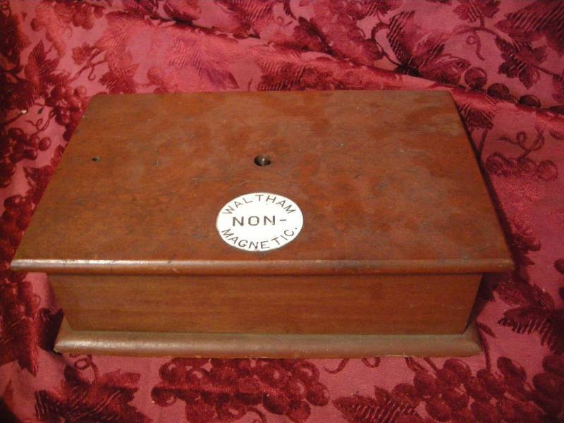 lot 228 image: Antique Woltham Non-Magnetic Time Piece
