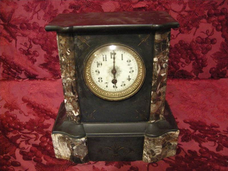 lot 229 image: Antique BlackstoneMarble Shelf Clock