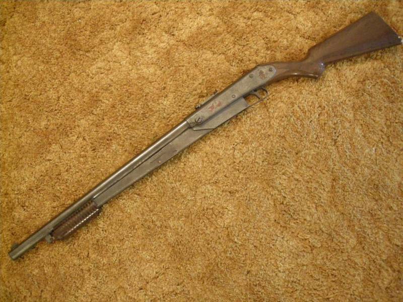 lot 233 image: Vintage Daisy No.25 BB Gun