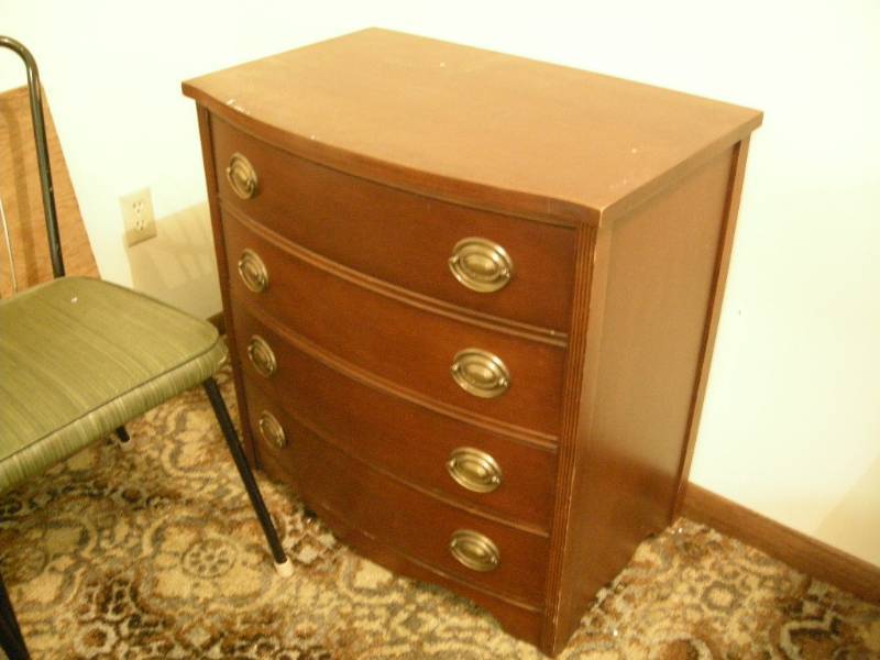 lot 242 image: Vintage-look Short Dresser