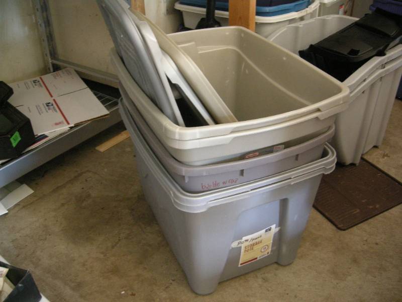 lot 345 image: 5 Grey Totes