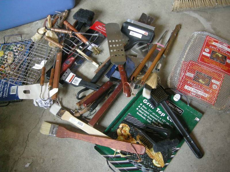 lot 372 image: Tote of Grilling Utensils