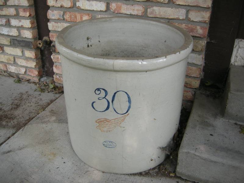 lot 363 image: 30 Gallon Redwing Crock