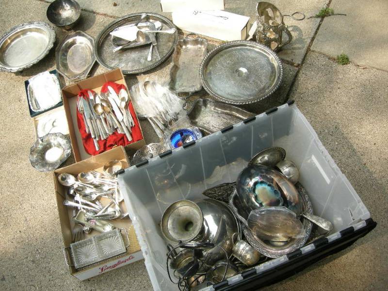 lot 388 image: Vintage Silverplate Group