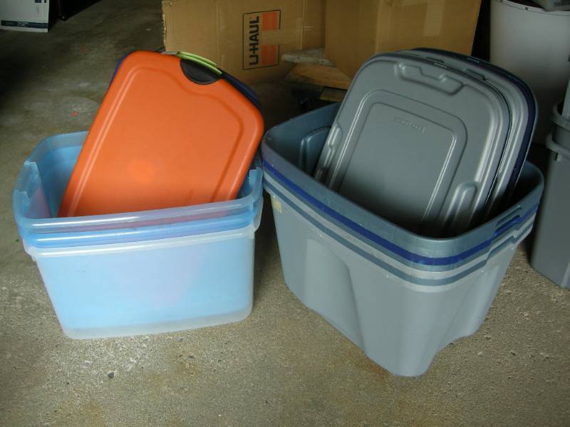 lot 396 image: 10 Totes with Lids