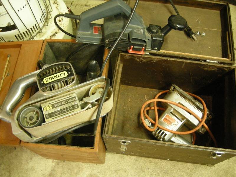 lot 398 image: 3 Power Tools