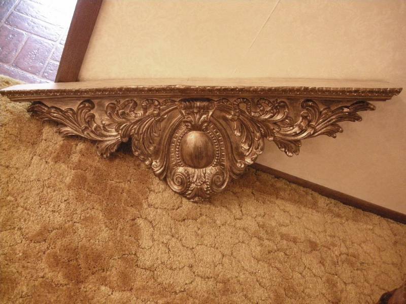lot 48 image: Ornate Look Header