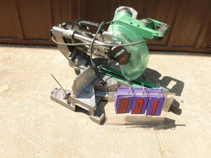SnS Auctions # 330 Power saws, tools & job boxes
