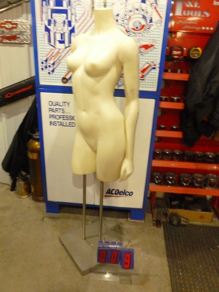 SnS Auctions # 330 Power saws, tools & job boxes