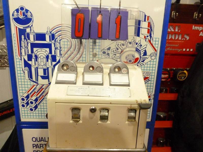 SnS Auctions # 330 Power saws, tools & job boxes