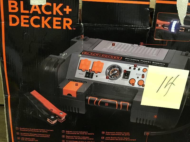 lot 14 image: Balck & Decker 500-Watt Portable Power Station in working conditions