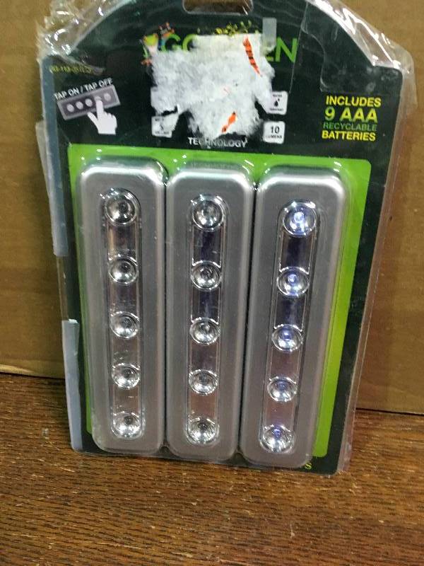 lot 90 image: Power by Go Green 5 LED Tap Light with Battery (3-Pack) in working conditions