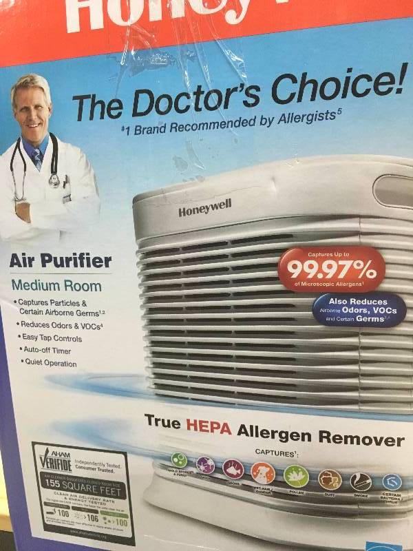 lot 19 image: Honeywell True HEPA 155 sq. ft. Allergen Remover Air Purifier