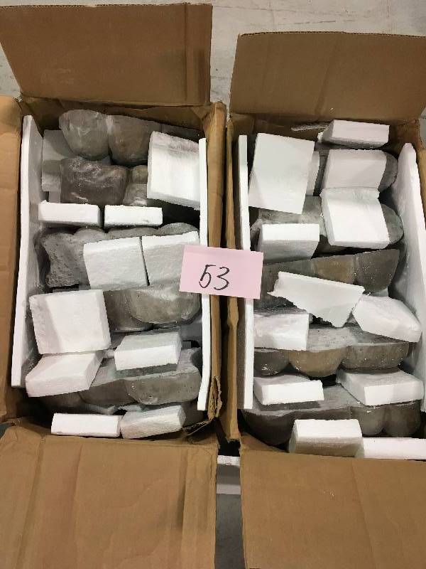 lot 53 image: Edgestone 4 in. x 12 in. x 3 in. Multi-Colored Concrete Overlapping Rock Edging (10-Pack) Lot of 2