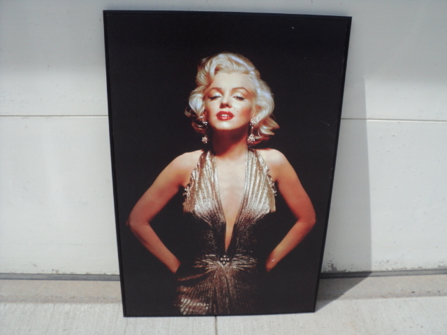 2 Marilyn Monroe canvas - pictures ...