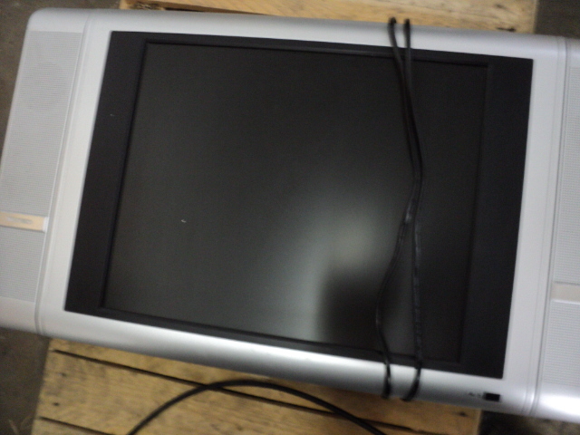 Trutech 20 TV - powers on...