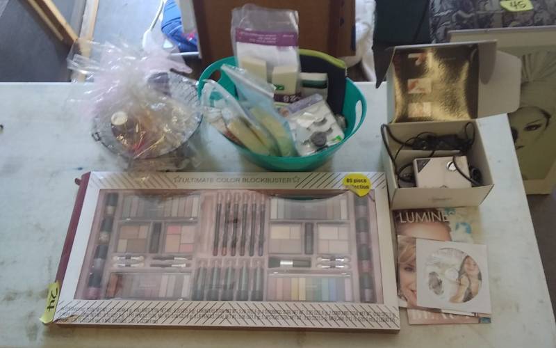 lot 24 image: Lot Of Make-Up Related Make Up Set, Luminess Air Brush, Cosmetic Misc