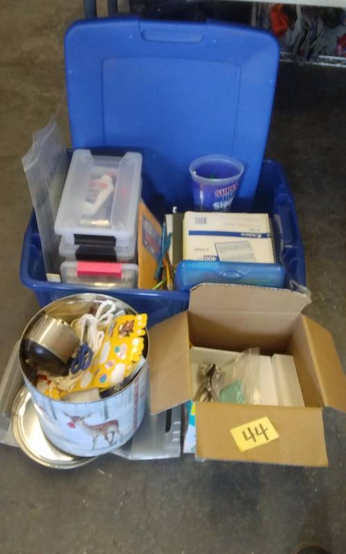 lot 44 image: Large Lot Of Office, Arts & Crafts Related (Includes Tote Bin With Lid)