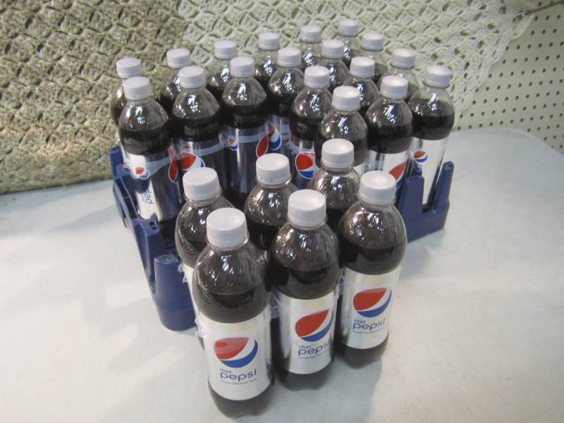 lot 38 image: Case of 24 Bottles of Diet Pepsi 16...