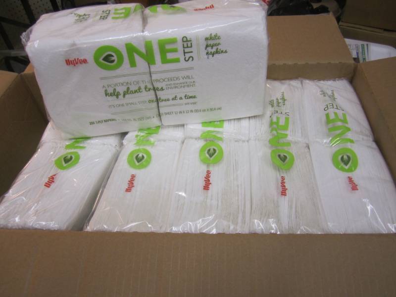 lot 44 image: Case of 4500 White Paper Napkins 18...