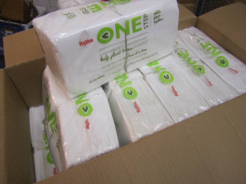 lot 46 image: Case of 4500 White Paper Napkins 18...