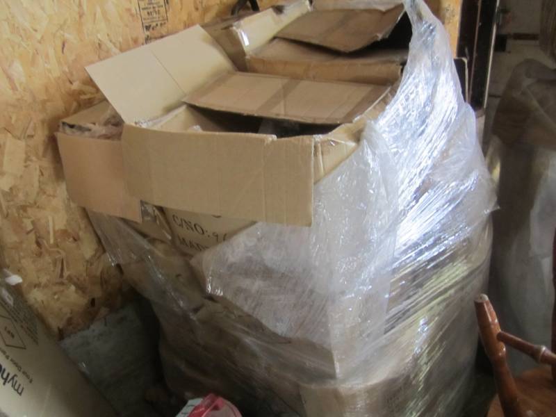 lot 74 image: 2 Pallets of Cell Phone CasesClips...