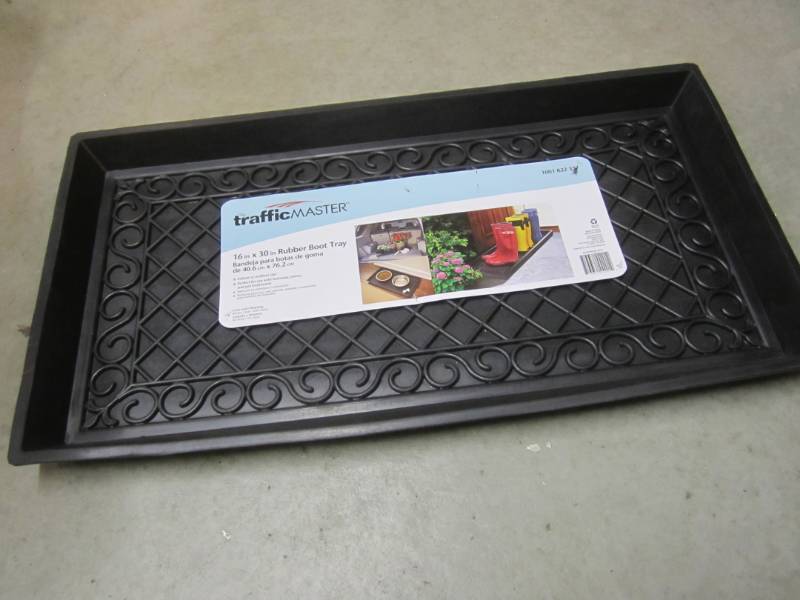 lot 76 image: Traffic Master 16 x 30 Rubber Boo...