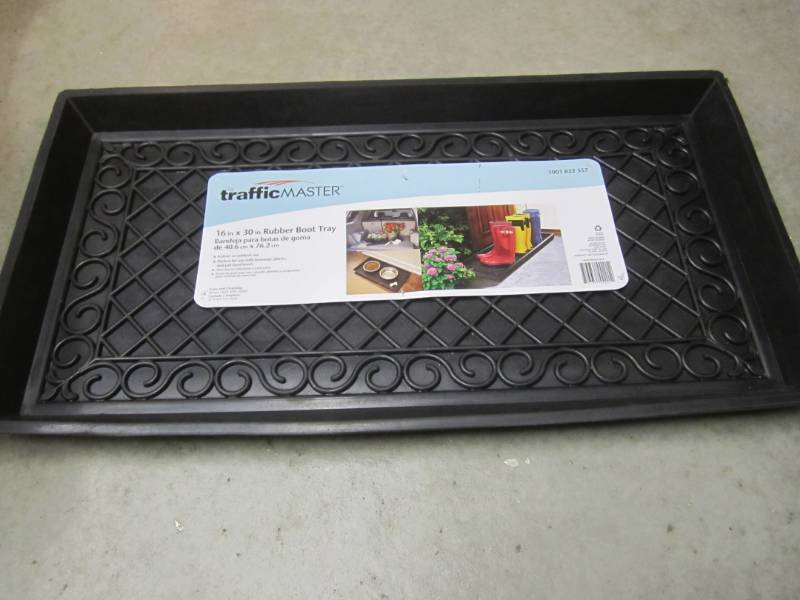 lot 78 image: Traffic Master 16 x 30 Rubber Boo...