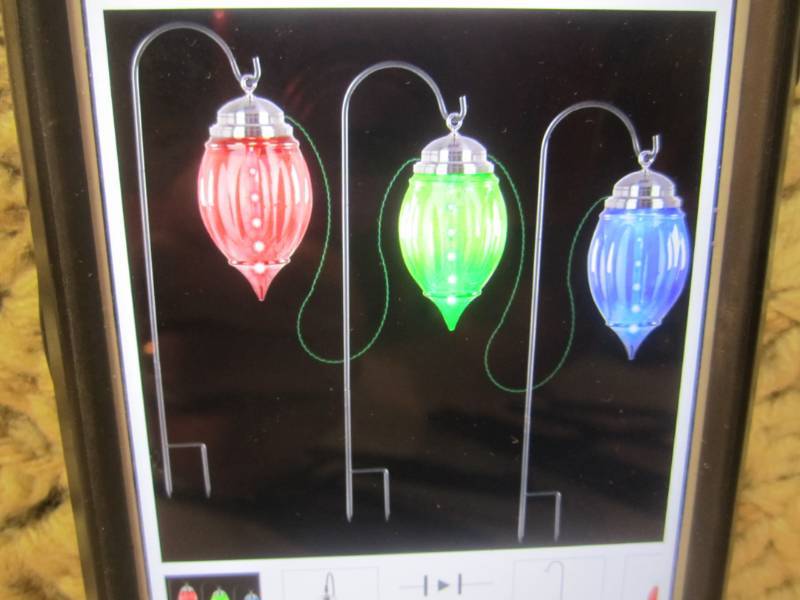 lot 92 image: Multi-Color Shooting Star Pathway O...